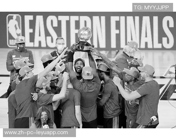 热火与湖人总决赛精彩回放回顾激情时刻与经典对决的巅峰之战 热火与湖人总决赛精彩回放回顾激情时刻与经典对决的巅峰之战